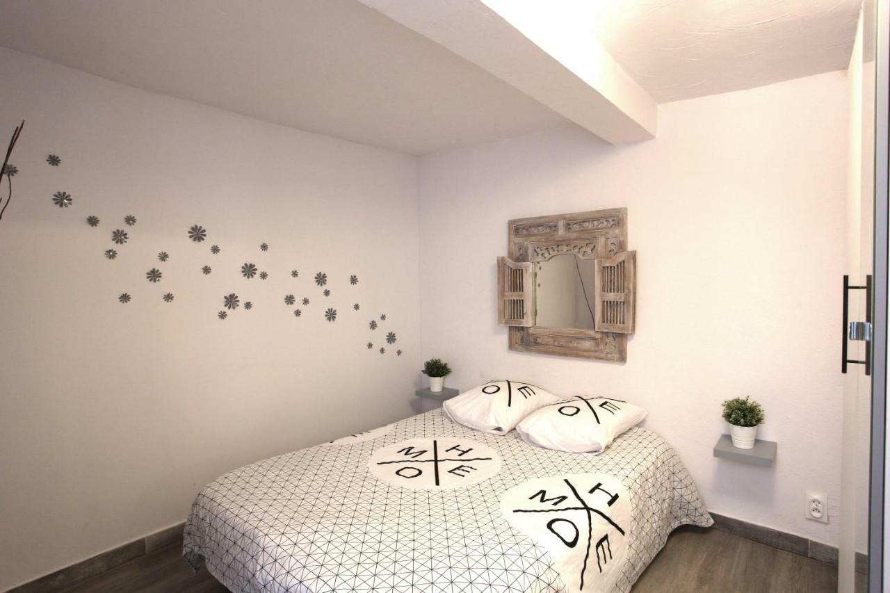 Gregbnb - T2 Ancien Et Moderne - Parking Inclus - 15Min Gare Toulon Bagian luar foto